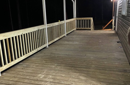 Sun House | Charming 4-bedroom mobile home with WiFi, AC in Sun. Near tubing, river