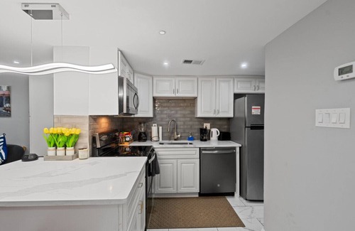 Truxton Circle House | Charming 4-Bedroom Townhouse in the Heart of DC
