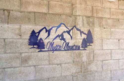 Mount Shasta House | Charming 4-bedroom house in beautiful Mount Shasta, just minutes from town!