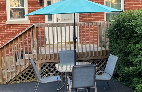 Munfordville Cottage | Charming 4-bedroom cottage with WiFi, AC in brilliant Munfordville
