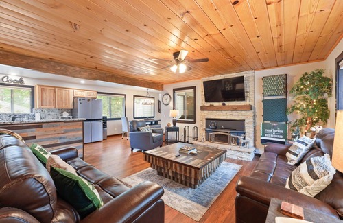 Shaver Lake Cabin | Charming 4-Bedroom Cabin Retreat in Shaver Lake