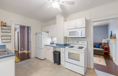 Fifeville House | Charming 4-BR, Close to UVA, Hospital & Downtown