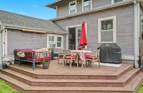 Overlook House | Charming 4 Square Home in a Great Portland Neighborhood