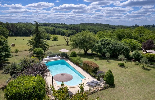 Pontours House | Charming 4-star Country Retreat with characterful Interior, Pool + Dog Friendly