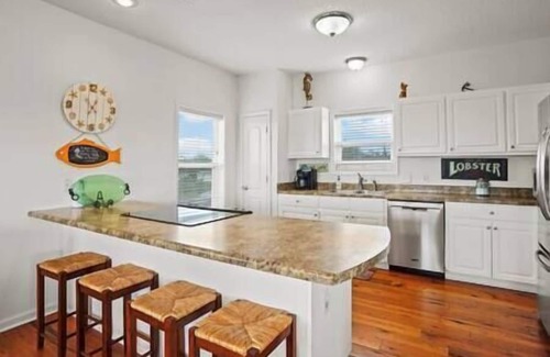 Port St. Joe House | Charming 4BD Beach House-Pet Friendly-Private Fenced in Pool-Gorgeous Views