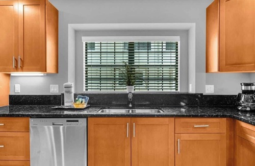 Florida Central Atlantic Coast House | Charming 4BR, 3.5 Bath - Near Disney World