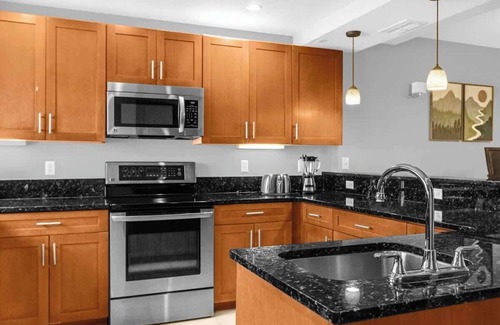 Florida Central Atlantic Coast House | Charming 4BR, 3.5 Bath - Near Disney World