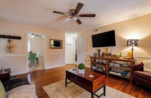Cary House | Charming 4BR Cape Cod Near Downtown Cary and Parks