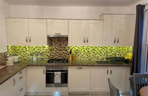 Perry Vale Apartment | Charming 5* 2 large Bedrooms, 2 Baths with Private Garden Apartment