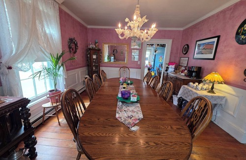 Galena Bed & Breakfast | Charming 5-bedroom B&B with WiFi and AC in Tremendous Galena