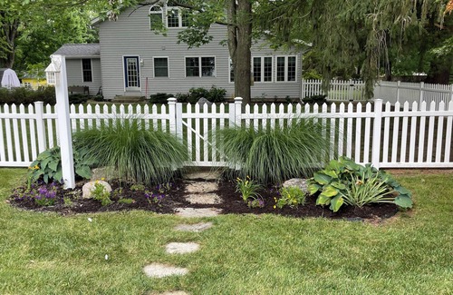 Fremont Cottage | Charming 5-bedroom cottage with WiFi, AC, recreation barn and great beach.