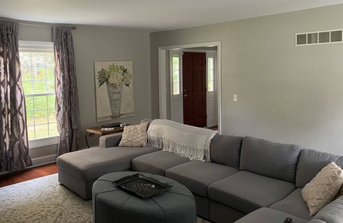 Granger House | Charming 5-Bedroom residential home in Granger!