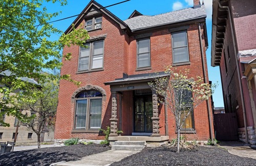 Limerick House | Charming 7BR Home | Bourbon Trail & Attractions!