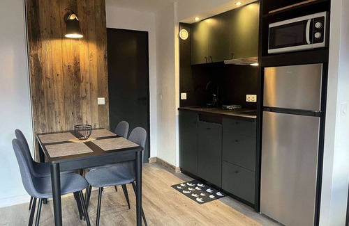 Plagne 1800 Apartment | Charming apartment with pool access and parking