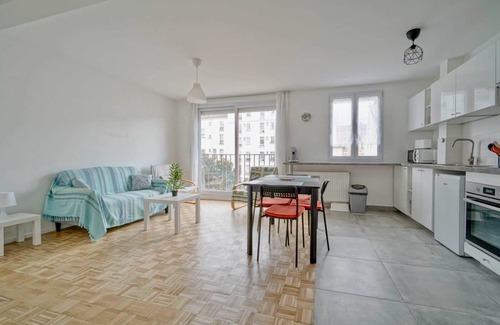 Les Puces de Saint-Ouen Apartment | Charming apartment, close to tourist attractions