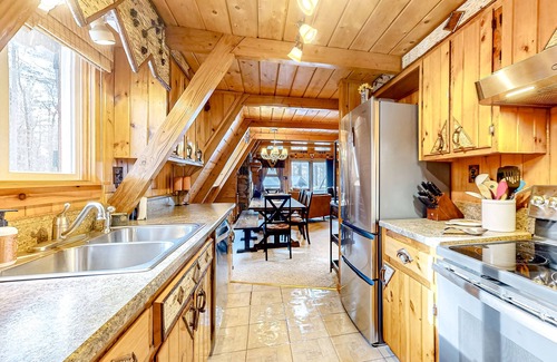 Jay Ski Chalet | Charming A frame with wood burning fireplace, wifi, close to lakes and slopes