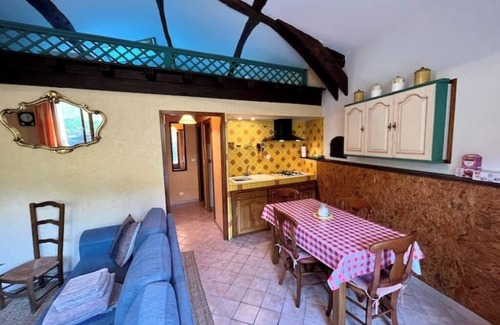 Esbareich House | Charming accommodation in a mountain village