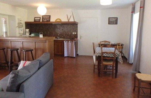 Sasnieres Cottage | Charming accommodation in Sasnières with parking and pets allowed
