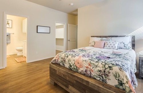 Central Oklahoma City House | Charming Allure Guest House Near Hospitals by RedAwning