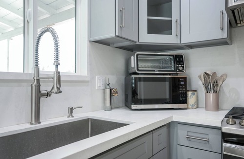 Hermosa Village House | Charming Anaheim Home: Cozy & Brand-New Comforts