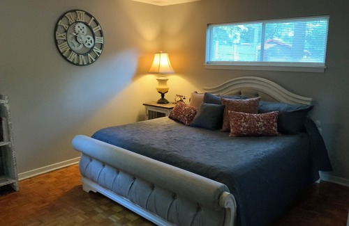 Jackson House | Charming and beautiful 4-bedroom house with AC and WiFi in fabulous Jackson