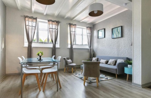 Bethune Apartment | Charming and calm flat with parking at the heart of Béthune - Welkeys