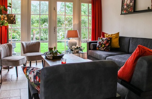 Hoge Hexel House | Charming and child-friendly vacation home with beautiful garden near the German border.