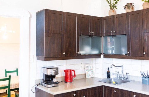 Villeray Apartment | Charming and Colorful 2 Bedroom Apartment