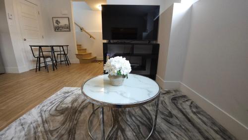 Riverview Apartment | Charming and Comfortable Suite with Exclusive Entrance