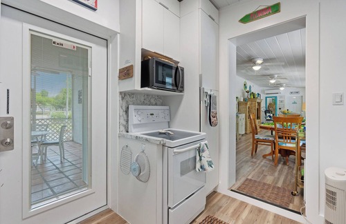Key Largo Cottage | Charming and Cozy ,2/2 in Key Largo,Where Island Vibes and Adventures Await You.