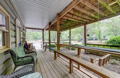 Canton Cabin | Charming and cozy 3-bedroom cabin featuring WiFi,and endless river frontage.