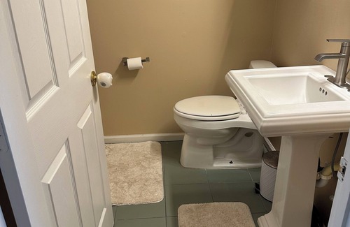 New Town Condo | Charming and cozy bedroom in Key West with WiFi, AC.