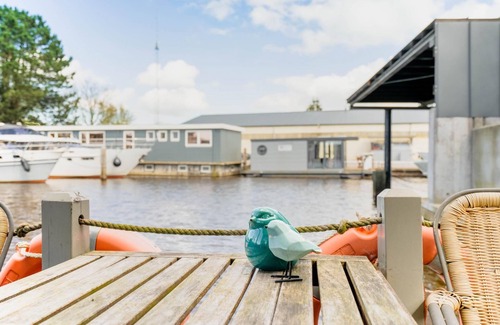 Zwartsluis Boat Rental | Charming and cozy Houseboat near Giethoorn