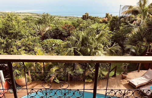 Piton Saint-Leu House | Charming and large villa with open view pool