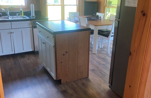 Thompson Cottage | Charming and relaxing lakehouse property, Susquehanna County