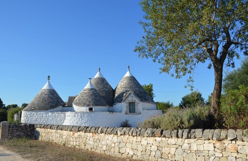 Ostuni Villa | Charming and romantic XIX century stone trulli with pool