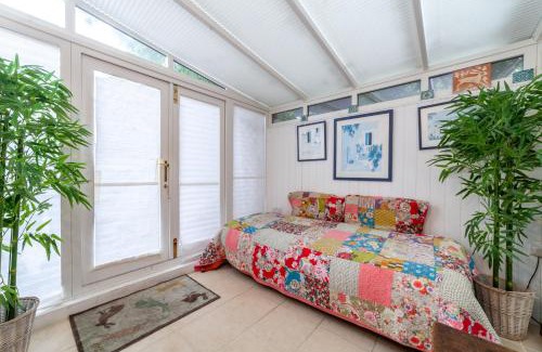 St. Mary's Park Apartment | Charming and Spacious 1 BR flat in Battersea