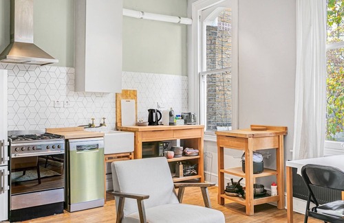 Brixton Apartment | Charming and Spacious Apartment in Central Brixton