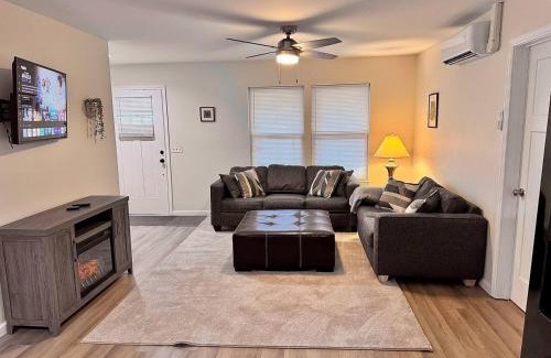 Shell Point House | Charming and Specious. Pets Yes