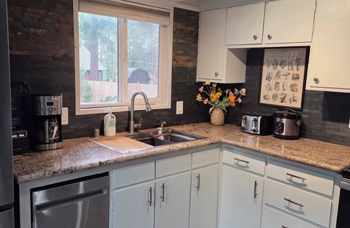 Truckee House | Charming and sunny 3-bedroom A-frame house in beautiful Truckee, CA