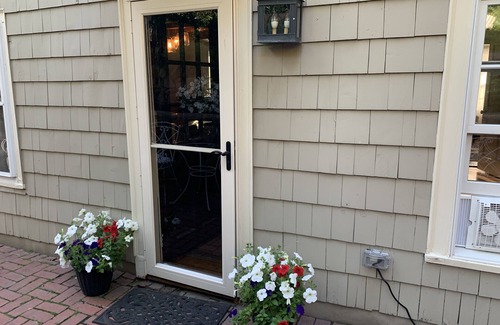 Marblehead House | Charming antique in heart of downtown and minutes from the beach