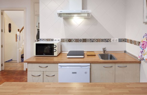 La Cala del Moral Apartment | Charming Apartment “Villa Jacaranda” Close to the Beach