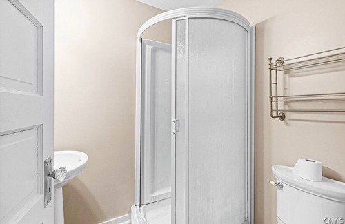 Village of New York Mills Apartment | Charming apartment with AC in lovely New York Mills