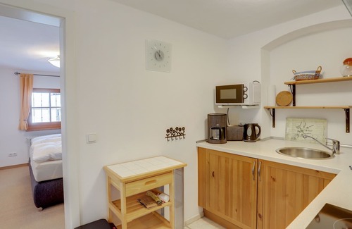 Berchtesgaden Apartment | Charming Apartment “Berghanghäusl” with Mountain View, Wi-Fi & Terrace