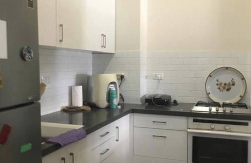 Tel Aviv City Center Apartment | Charming apartment in the heart of Tel Aviv. Located near all bars/restaurants!