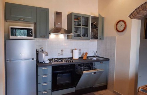 Massa Marittima Apartment | Charming apartment, complete and comfortable with terrace and panoramic view!