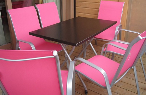Les Gets Apartment | Charming Apartment, Central Les Gets, 4 Guests, Balcony, Garage, Pet-Friendly, Near Ski Lifts