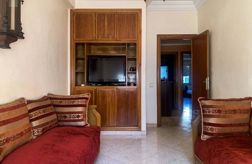 LA GIRONDE Apartment | Charming Apartment in the Heart of Casablanca (Pets Welcome!)