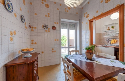 Giorgilorio Apartment | Charming apartment in a villa of about 60 sqm, able to accommodate up to 4 people, located on the mezzanine floor (accessible via steps).The house is located in Surbo, a town a few km from Lecce, in a residential but well-served area. In about 10 minutes