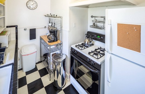 North University House | Charming Apartment In Central Austin